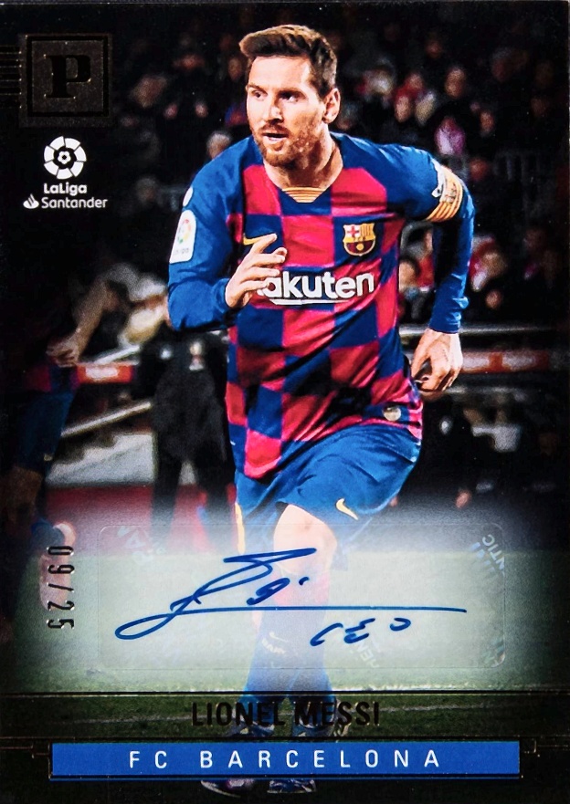 2019 Panini Chronicles Lionel Messi #424 Soccer Card