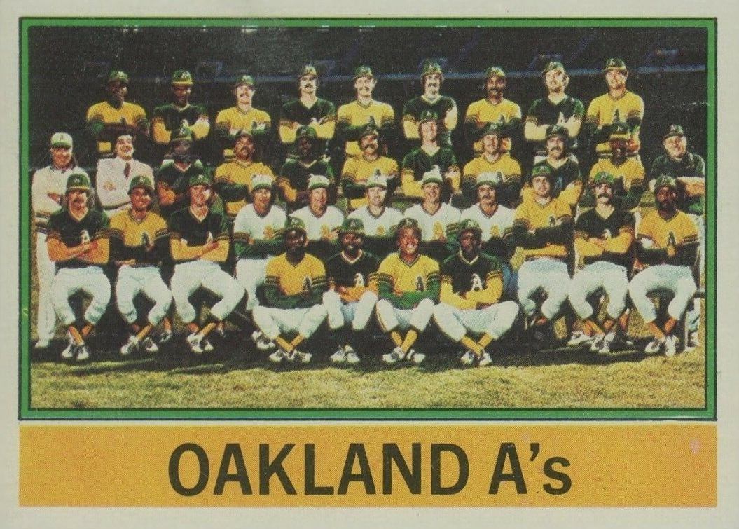 1976 Topps Oakland A's Team #421 Baseball Card