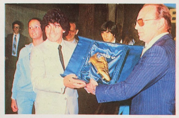 1984 Cromo Esport Sus "Driblings" Sus "Goles" Diego Armando Maradona #19 Soccer Card