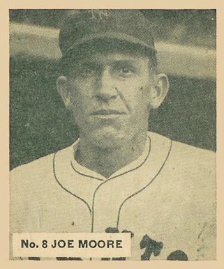 1936 Goudey World Wide Gum Joe Moore #8 Baseball Card