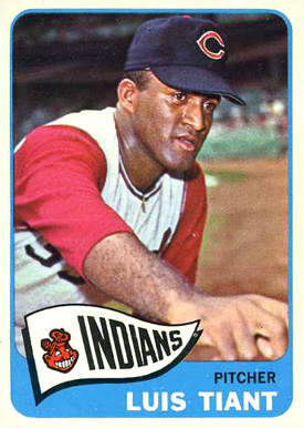 1965 O-Pee-Chee Luis Tiant #145 Baseball Card