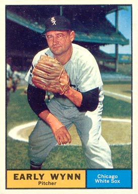 1961 Topps Early Wynn #455 Baseball Card