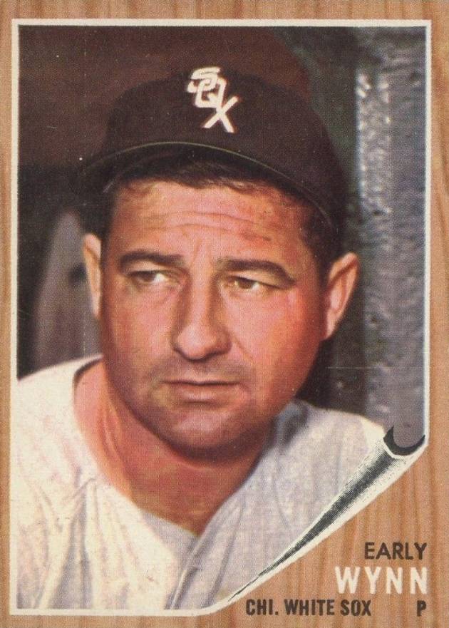 1962 Topps Early Wynn #385 Baseball Card