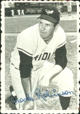 1969 Topps Deckle Edge Brooks Robinson #1 Baseball Card