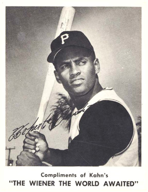 1963 Kahn's Wieners Roberto Clemente #6 Baseball Card