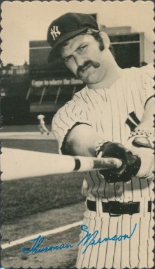 1974 Topps Deckle Edge Thurman Munson #7 Baseball Card