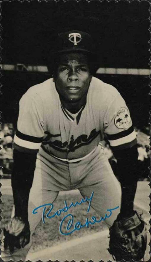 1974 Topps Deckle Edge Rod Carew #32 Baseball Card