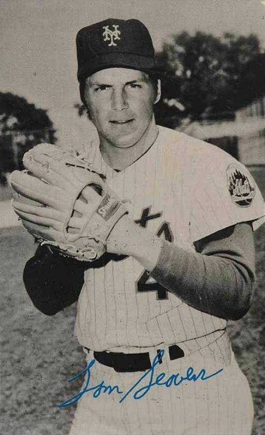 1974 Topps Deckle Edge Tom Seaver #9 Baseball Card