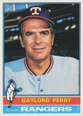 1976 Topps Gaylord Perry #55 Baseball Card