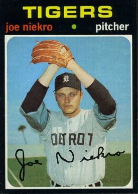 1971 Topps Joe Niekro #695 Baseball Card