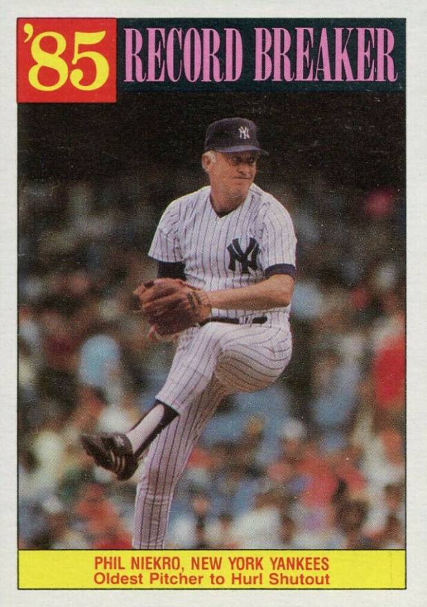 1986 Topps Phil Niekro #204 Baseball Card