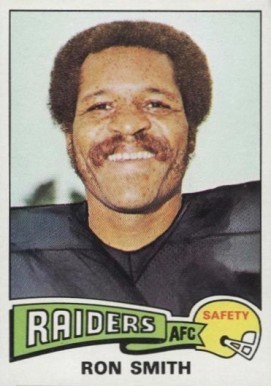 1975 Topps Ron Smith #171 Football Card