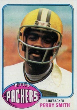 1976 Topps Perry Smith #526 Football Card