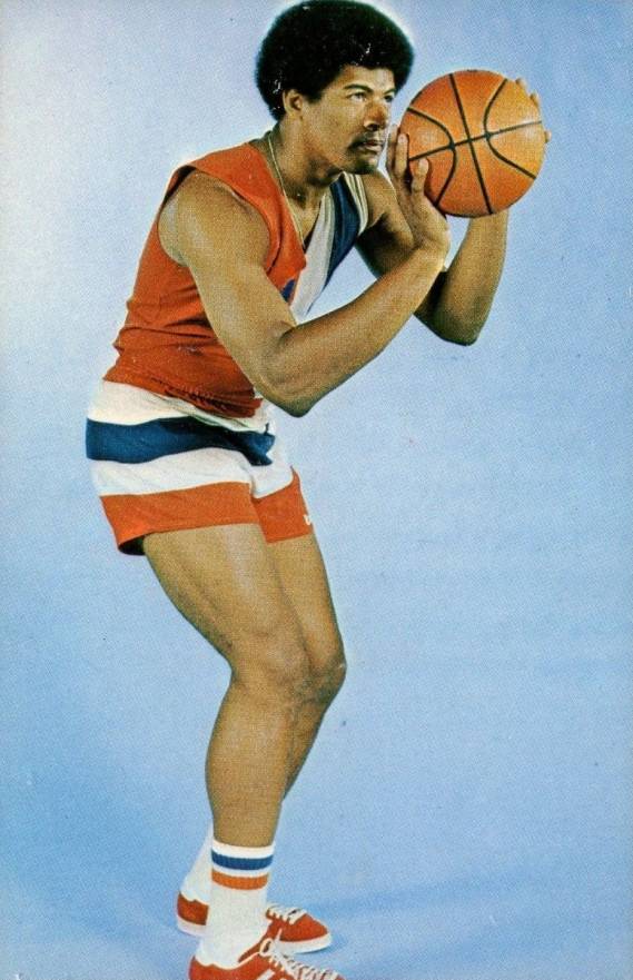 1973 NBA Players Association Postcard Wes Unseld #35 Basketball Card