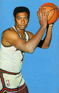 1973 NBA Players Association Postcard Oscar Robertson #27 Basketball Card