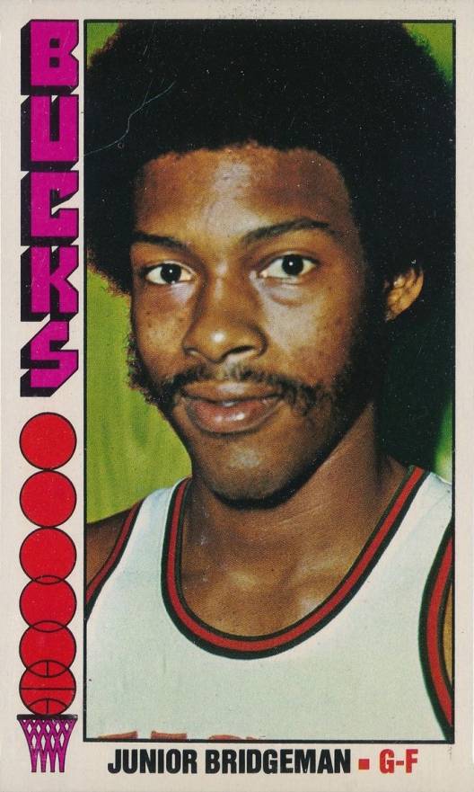 1976 Topps Junior Bridgeman #11 Basketball Card
