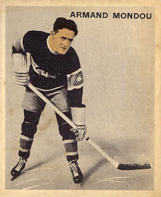 1933 World Wide Gum Ice Kings Armand Mondou #17 Hockey - VCP Price Guide