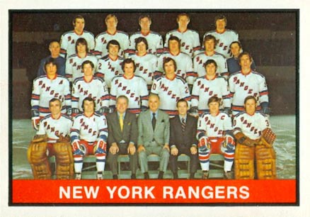 1974 O-Pee-Chee New York Rangers Team #370 Hockey Card