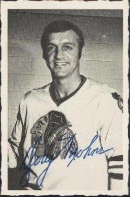1970 O-Pee-Chee Deckle Edge Doug Mohns #29 Hockey Card