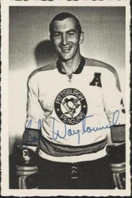 1970 O-Pee-Chee Deckle Edge Bob Woytowich #8 Hockey Card