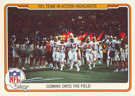 1985 Fleer Team Action Buccaneers-Coming onto the field #79 Football Card