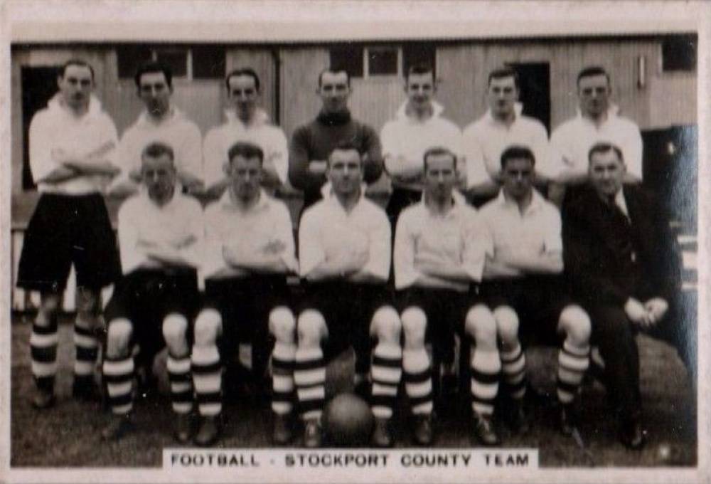 1935 J.A. Pattreiouex Sporting Events & Stars Stockport County Team #55 Other Sports Card