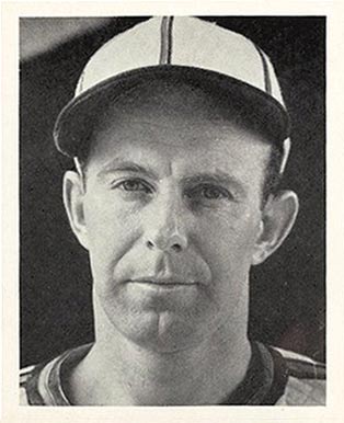 1941 St. Louis Browns Team Issue Richard Benjamin Ferrell #10 Baseball Card