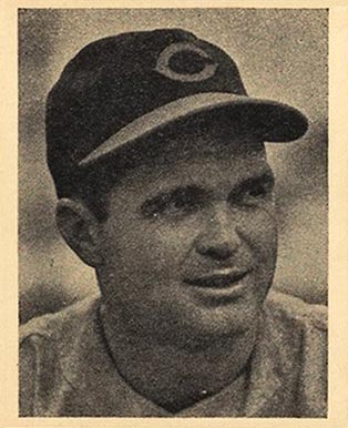 1940 Cincinnati Reds Team Issue Lewis Riggs #20 Baseball Card