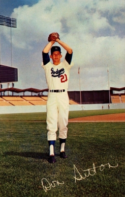 1966 L.A. Dodgers Postcards Don Sutton #69770 Baseball Card