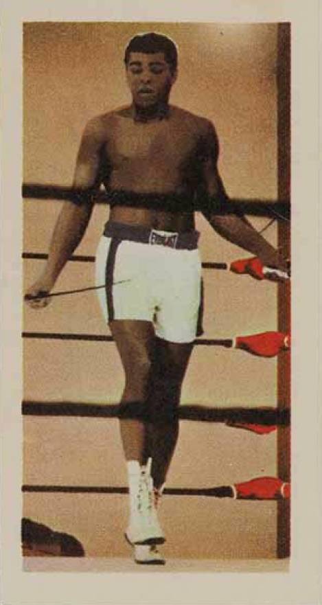 1971 Barratt & Co. LTD. Famous Sportsmen Cassius Clay #24 Other Sports Card