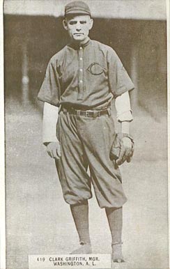 1913 Pinkerton Score/Photo/Postcard Clark Griffith #419 Baseball Card
