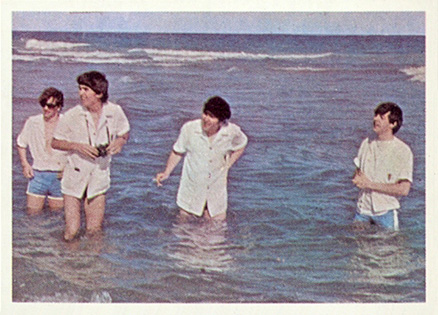 1964 Beatles Color Beatles in the water #33 Non-Sports Card