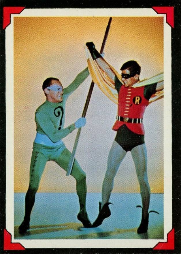 1966 Batman Riddler Back Whacking Robin's Wings #32 Non-Sports Card