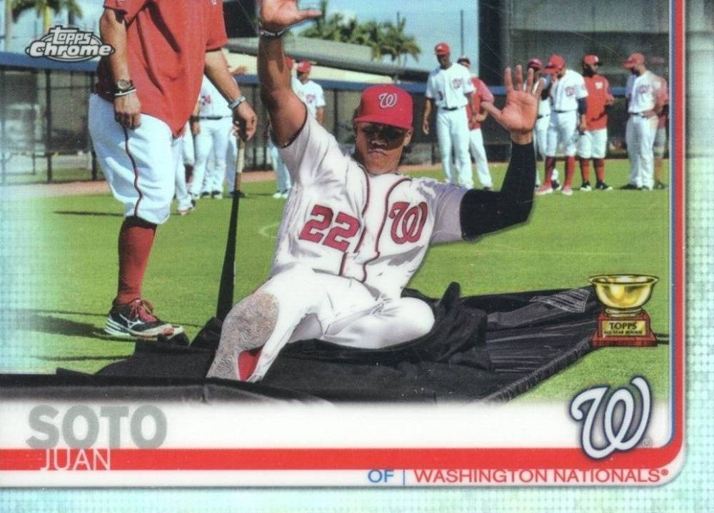 2019 Topps Chrome Juan Soto #155 Baseball Card