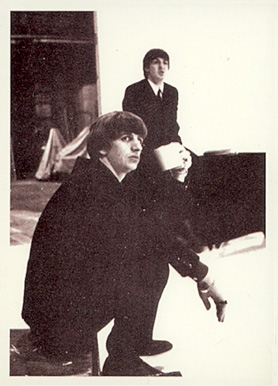 1964 Beatles Movie Ringo takes a coffee break... #25 Non-Sports Card