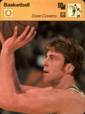 1977 Sportscaster Dave Cowens #04-14 Basketball Card