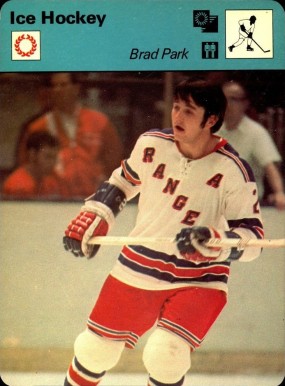 1977 Sportscaster Brad Park #07-17 Hockey Card