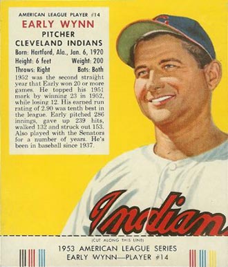 1953 Red Man Tobacco Early Wynn #14a Baseball Card