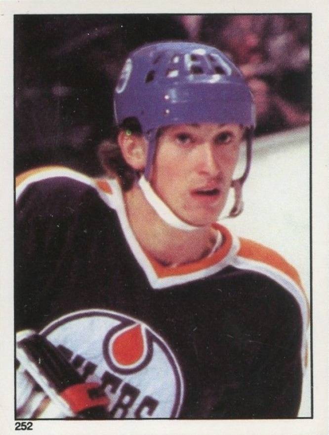 1981 O-Pee-Chee Sticker Wayne Gretzky #252 Hockey Card
