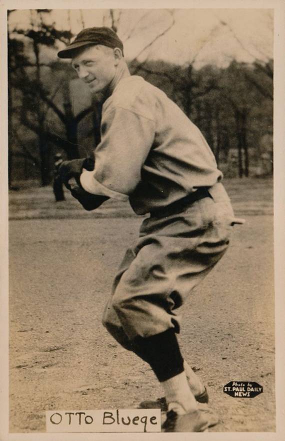 1933 Worch Cigar American Association (1933-34) Oswald Bluege #5 Baseball Card