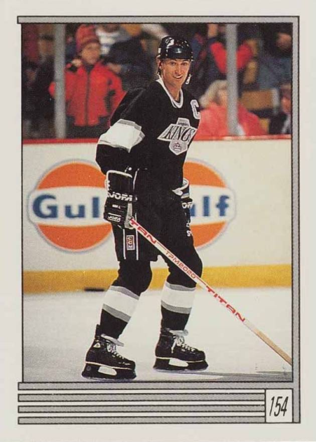 1989 O-Pee-Chee Sticker Wayne Gretzky #154 Hockey Card