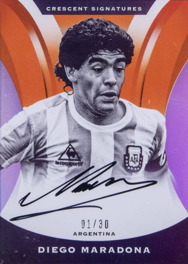 2017 Panini Nobility Crescent Signatures Diego Maradona #CSDM Soccer Card