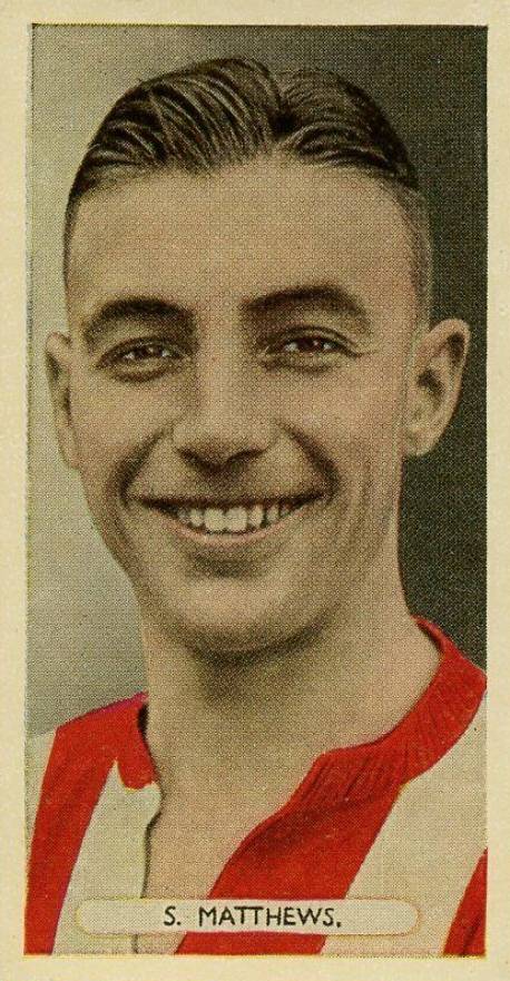 1934 Ardath Tobacco Famous Footballers S. Mathews #39 Soccer Card