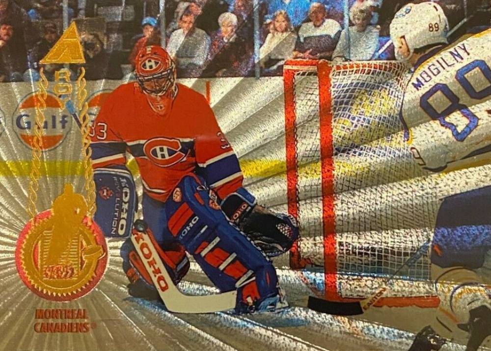 1994 Pinnacle Patrick Roy #30 Hockey Card