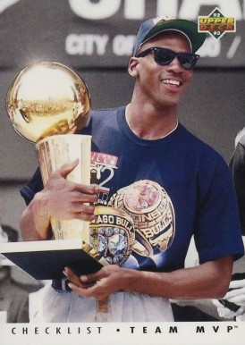 1992 Upper Deck Team MVP Checklist: Michael Jordan #TM1 Basketball Card